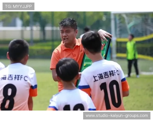 中国足坛青训成果逐步显现，青年才俊轮番亮相